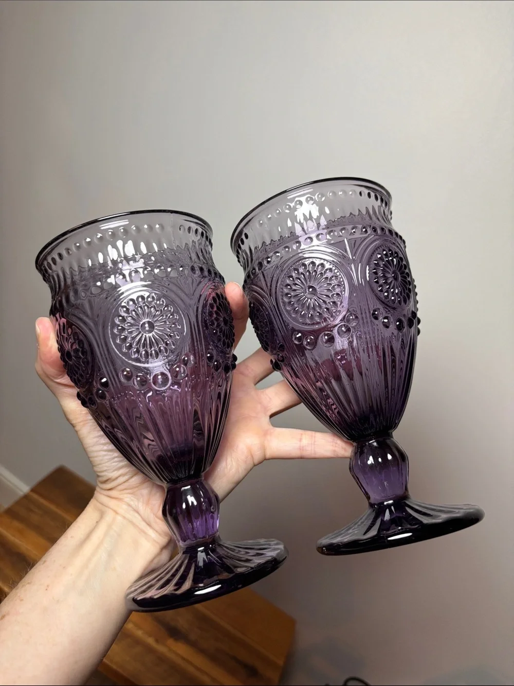 Godinger vintage pattern footed goblet medallion design amethyst purple glass